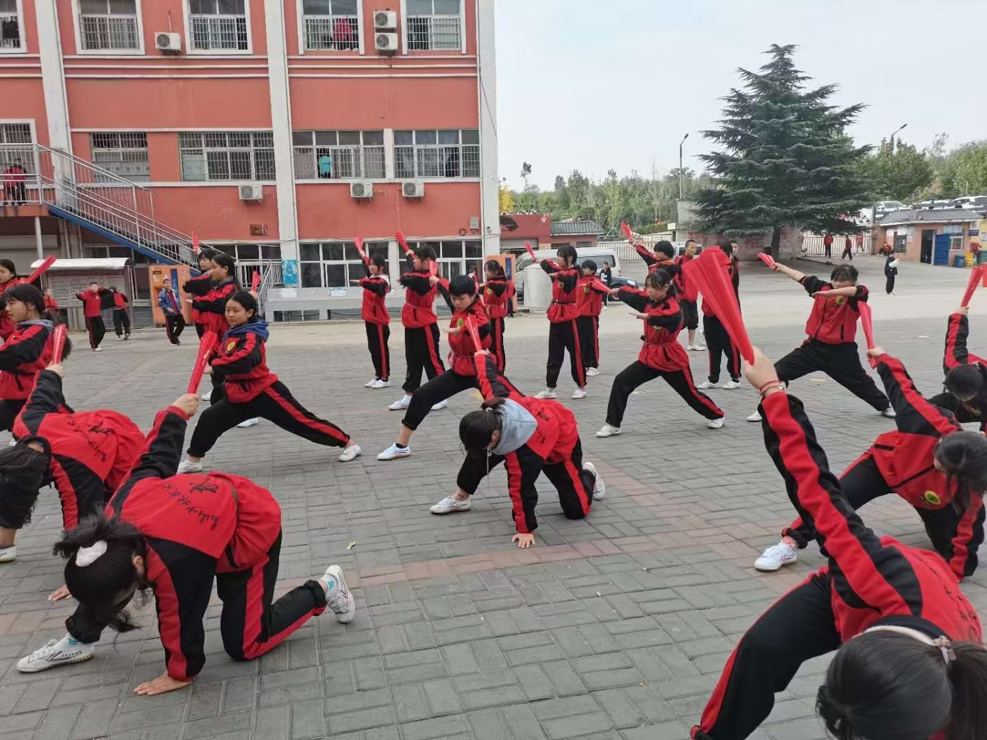 少林武校军事化管理