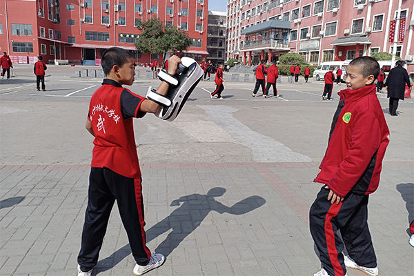 嵩山少林文武学校